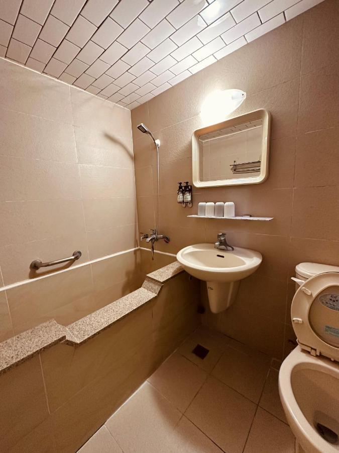 Ming Ren Hotspring Hotel Jiaoxi Dış mekan fotoğraf